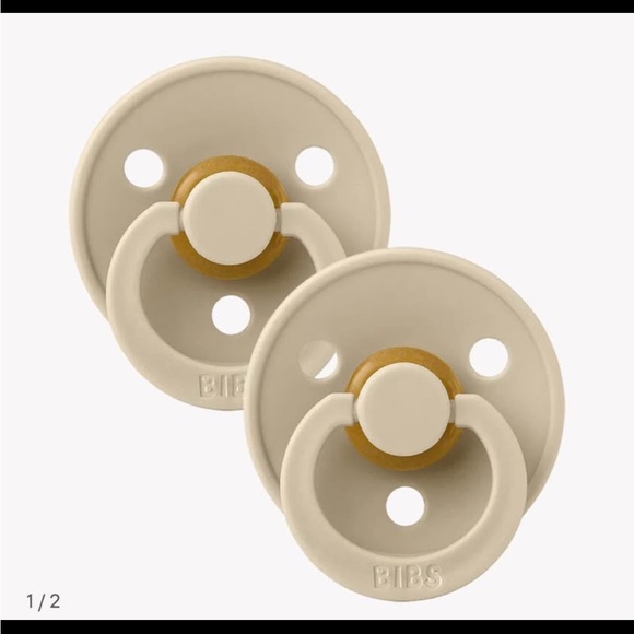 NIB 2 Bibs Pacifiers - Picture 1 of 3